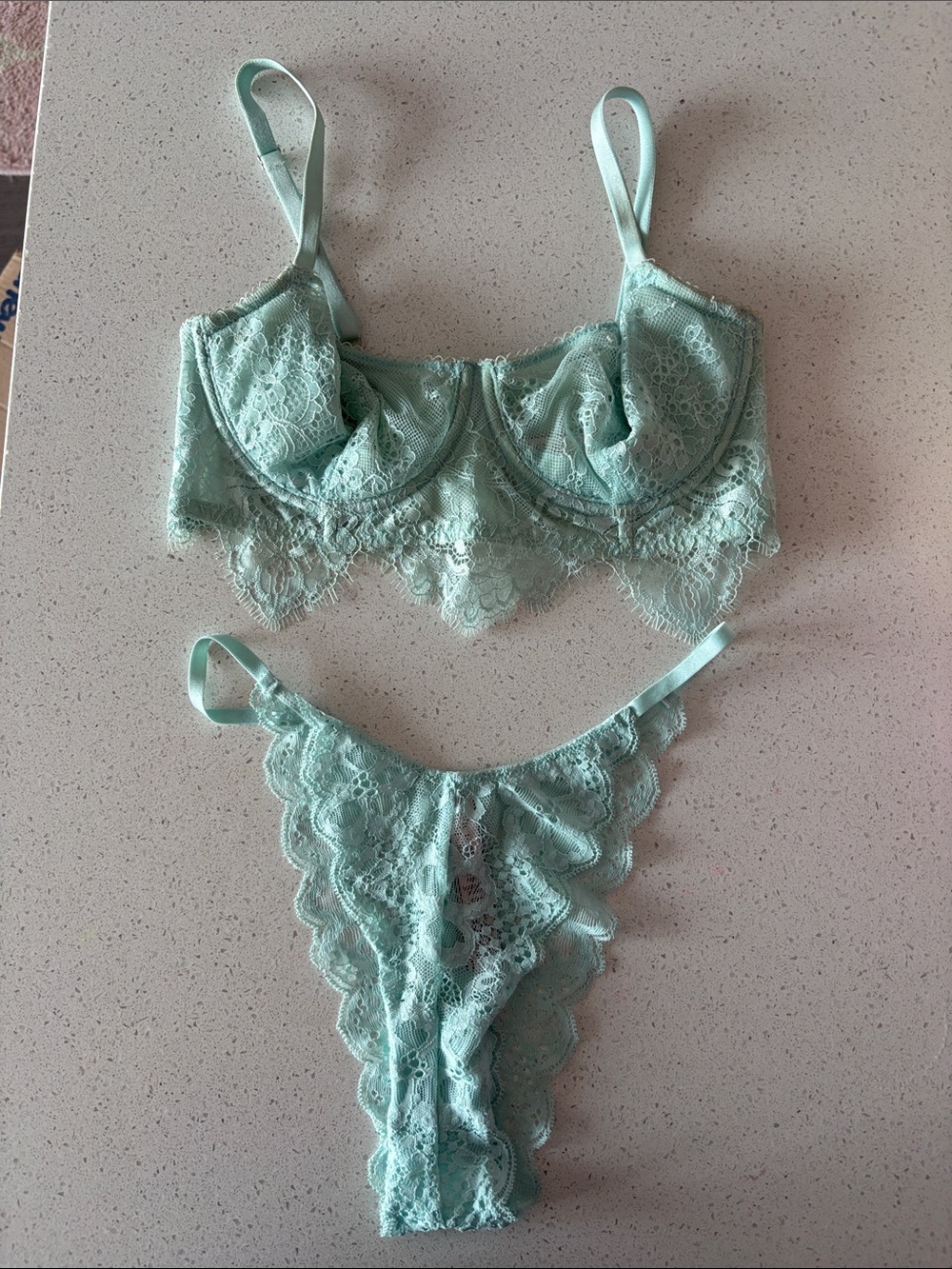 Victoria's Secret Lace unlined unlined longline balconet w/ matching panty